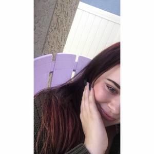 Meet your Posher, Alysia